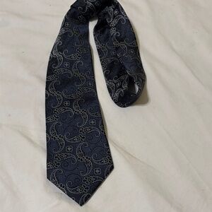 Versa Collection Dark Paisley Tie